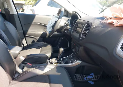 2021 Jeep Compass Latitude 4X4 from USA, damaged, VIN 3C4NJDBB3MT524714